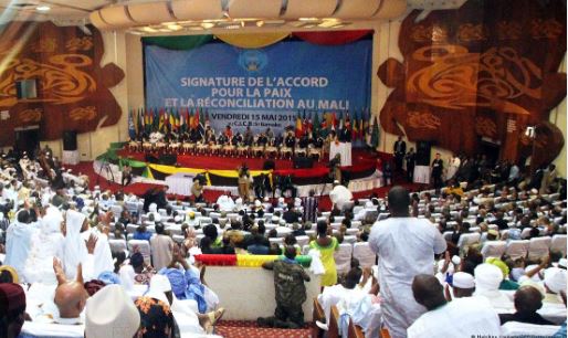 Des signataires des accords d’Alger mis par Bamako sur la "black list des terroristes": les "mauvaises pistes" du colonel Goïta