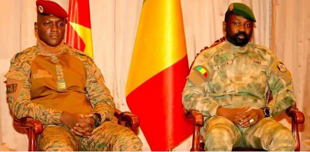 Le colonel Assimi Goïta chez le capitaine Ibrahim Traoré à Ouagadougou